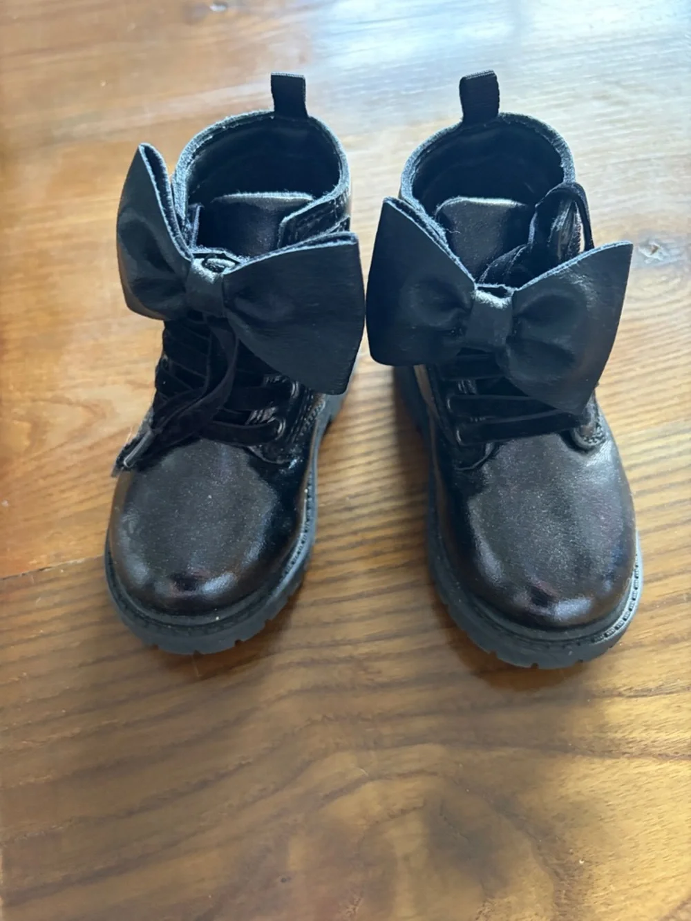 Carter's Black Bow Boots for Toddler size 6
